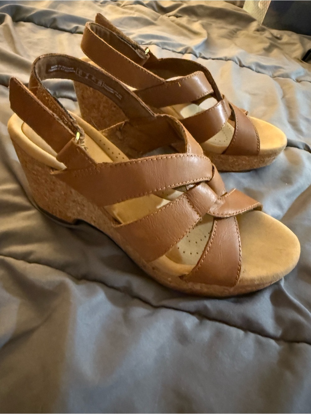 Clarks Brown Leather Crisscross Slingback Sandals - Picture 8 of 12